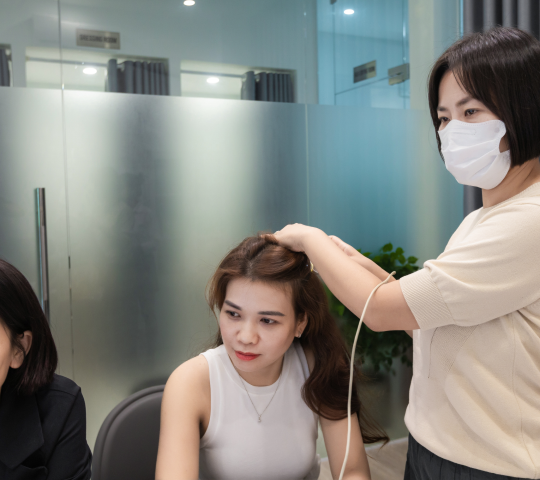 Kiểm tra CHÍNH XÁC tình trạng Da đầu