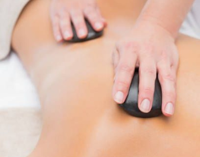  (120 phút) Massage Tinh dầu + Đá nóng